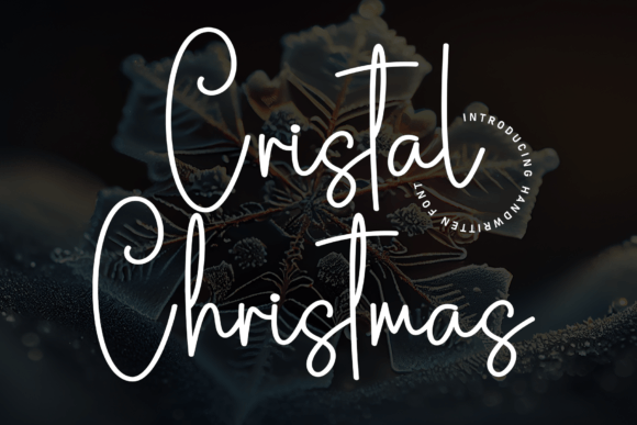Cristal Christmas: An Elegant Font for Editorial Stories